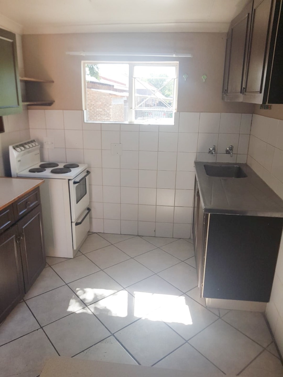  Bedroom Property for Sale in Wilkoppies North West